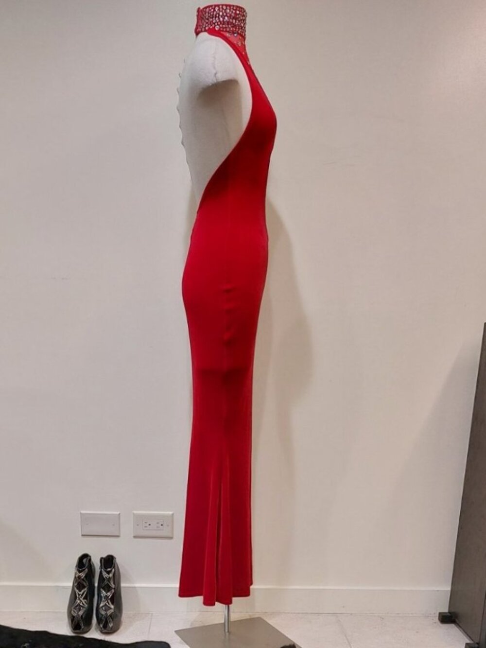 π₯SHOWSTOPPER!π₯VTG Velvet/ Rhinestones/ Mesh Bodycon Maxi Dress in Red - Picture 4 of 16